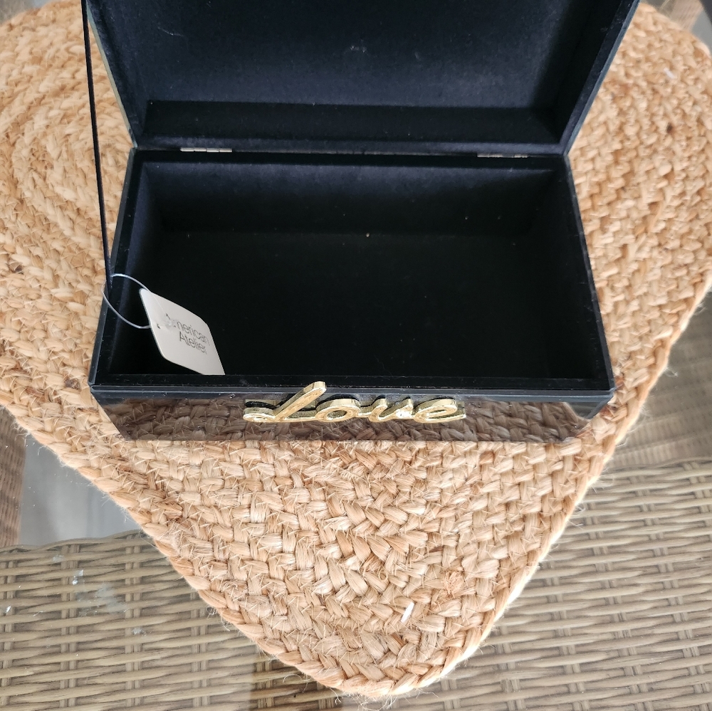NWT JEWELRY BOX